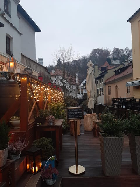 1000 years of history! Evening walking foodie tour - Why this 4-hour Prague foodie walk feels like more than dinner