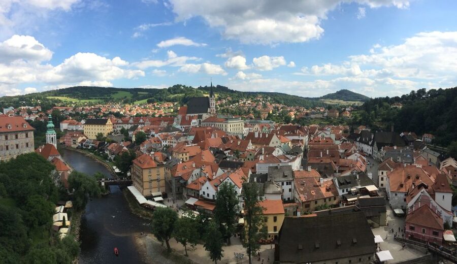 Český Krumlov: 2 Hour Private Walking Tour with Guide - Elevated Terraces and Leaning Streets: The View Stops That Pay Off