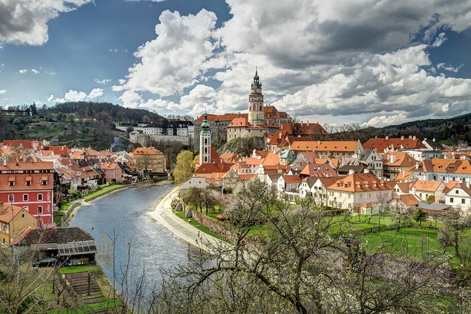 Český Krumlov 20th century tour - What makes this tour work: photo-led storytelling and Q&A energy
