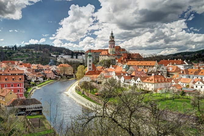 Český Krumlov Free Tour - The Historic Center stop: cobbled streets and Renaissance-era context in about an hour