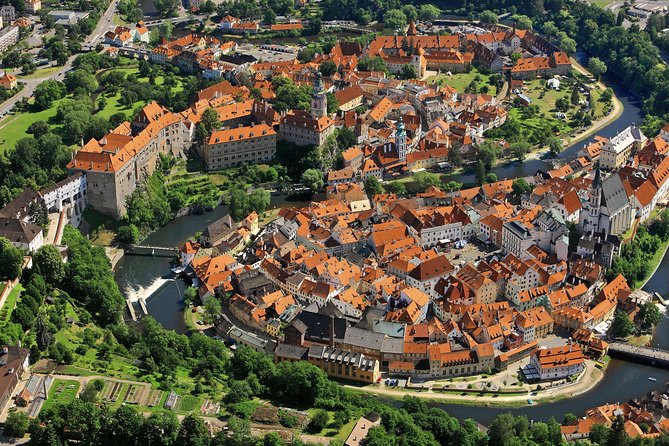 Cesky Krumlov Full day tour from Prague and back - Key points at a glance