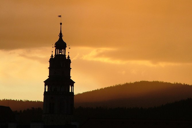 Cesky Krumlov Old Town Private Walking Tour - Your Guide Brings Art History, Humor, and Real-Life Stories