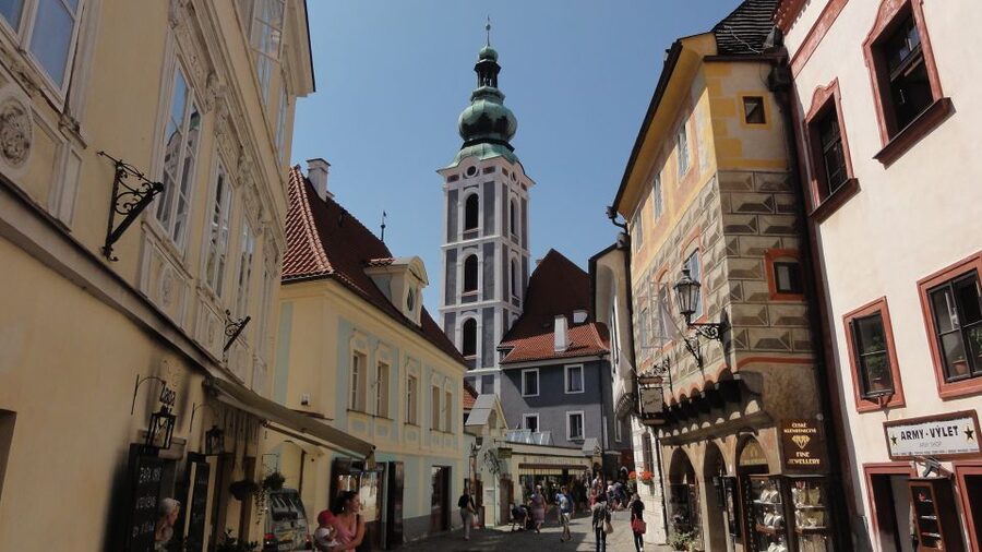 Cesky Krumlov Private Day Trip from Prague - Value and price: when $612 per group up to 3 actually makes sense