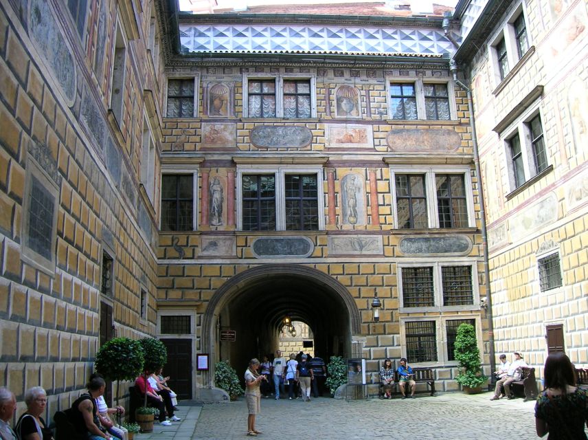 Cesky Krumlov Private Day Trip from Prague - Prague pickup to Cesky Krumlov drop-off, without the hassle spiral