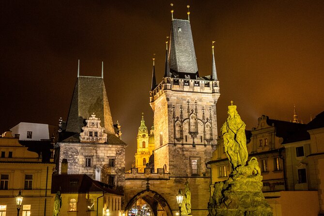 Charles Bridge: River Boat Cruise & Guided Tour ️with PragueWay - Charles Bridge Crowds and the Photo Advantage of Doing It This Way
