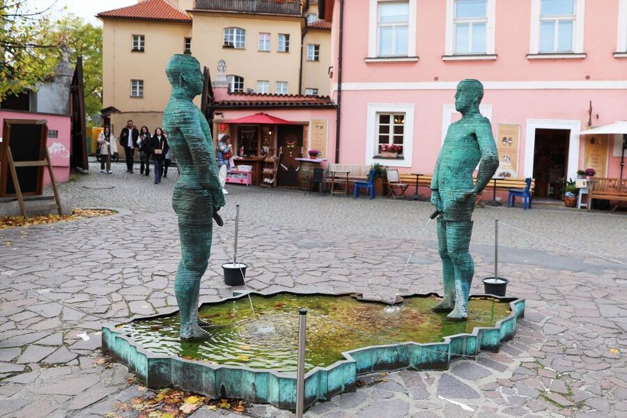 Contemporary art tour in Prague: the works of David Černý - The 1.5-hour format through Malá Strana, Staré Město, and Nové Město