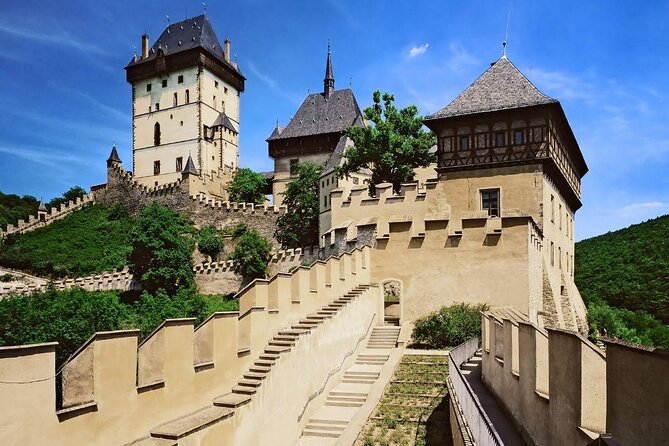 E-Bike Full-Day Trip From Prague:The Mighty Karlstejn Castle - Meeting at Martin’s Adventures and getting set up fast