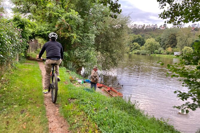 E-Bike Full-Day Trip From Prague:The Mighty Karlstejn Castle - How hard is it really, and what should you bring?