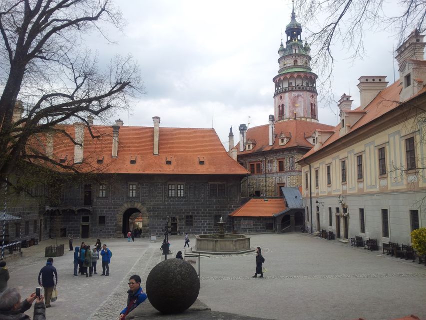 From Prague: Full-Day Český Krumlov Tour with Lunch - What You Should Bring (and What to Skip)