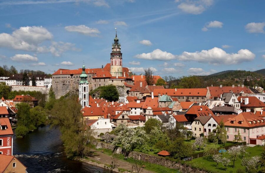 From Prague: Full-Day Český Krumlov Tour with Lunch - Coach Ride From Prague: Comfortable, But Plan for the Clock