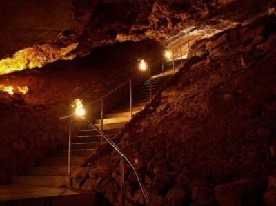 Karlštejn Castle & Koněprusy Caves Tour