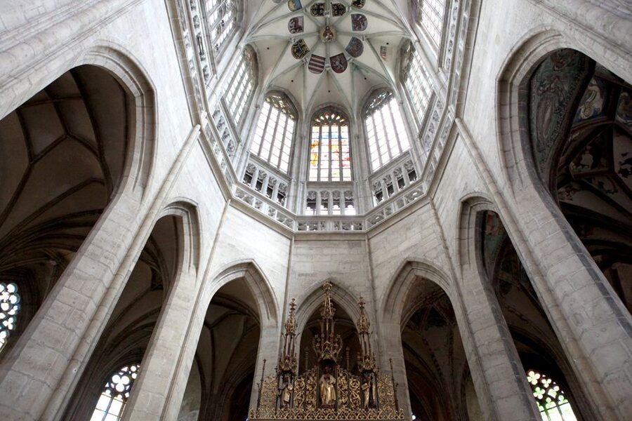From Prague: Kutna Hora and Bone Chapel Tour - Getting value from $823 per group up to 7