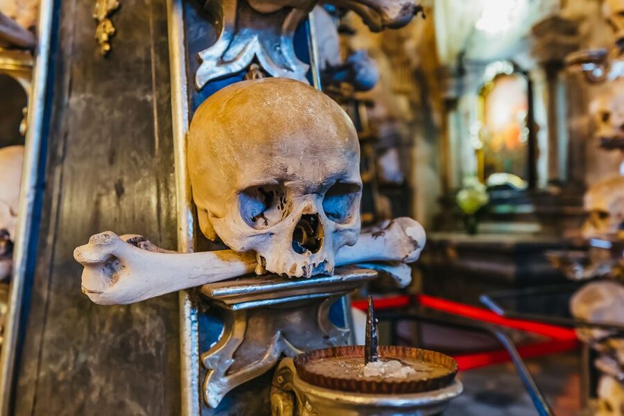 From Prague: Kutna Hora and Bone Chapel Tour - Sedlec Ossuary: how to experience the bone chapel without turning numb