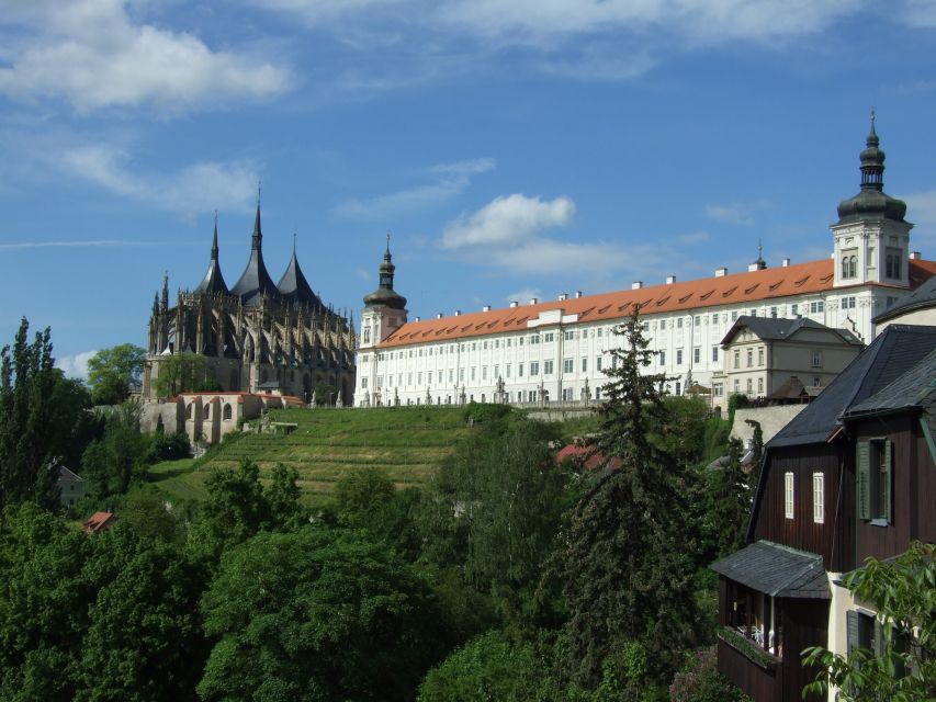 From Prague: Kutná Hora Day Excursion with Bone Church - Getting there from Prague: the rhythm of the coach ride