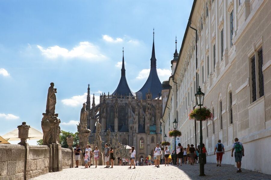 From Prague: Kutna Hora UNESCO Site Tour with Bone Chapel - Kutná Hora in 6 hours: why this day trip works