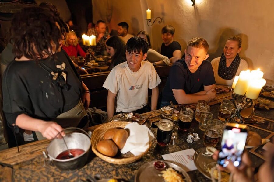 From Prague: Medieval Dinner, Show, Castle and Brewery - How the Live Show Feels: Noise, Crowding, and Understanding the Guide