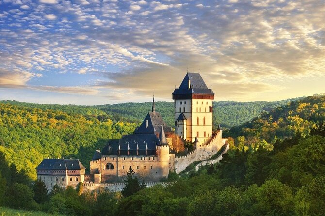 From Prague: Small-Group Karlstejn Castle & Koneprusy Caves Trip - Lunch in Bohemia: what is included and how to make the meal pay off