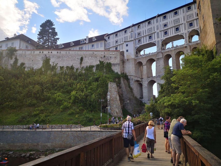 From Prague to the fabulous Cesky Krumlov:fullday experience - Who should book this day trip, and who should skip it