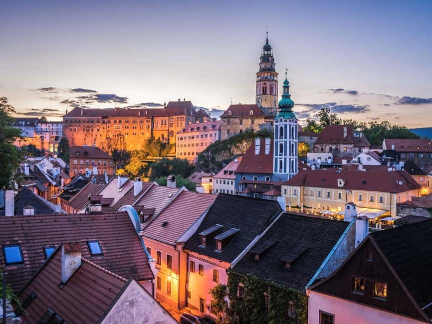 From Prague to the fabulous Cesky Krumlov:fullday experience - Small group driving and the guide effect: why Jaroslav stands out