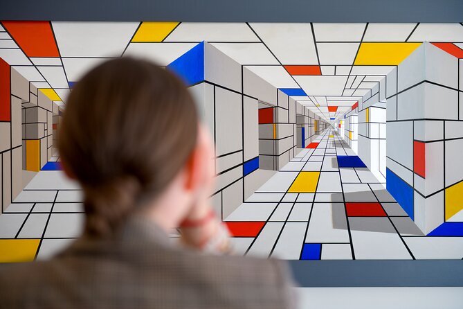 IAM Illusion Art Museum Prague Fast Pass Ticket - What you actually do inside: touchable illusion art, not just viewing