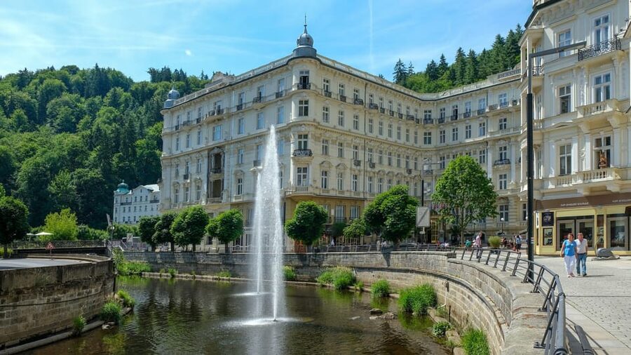 Karlovy Vary excursion - Five spa pavilions and the meaning behind the healing-water tradition