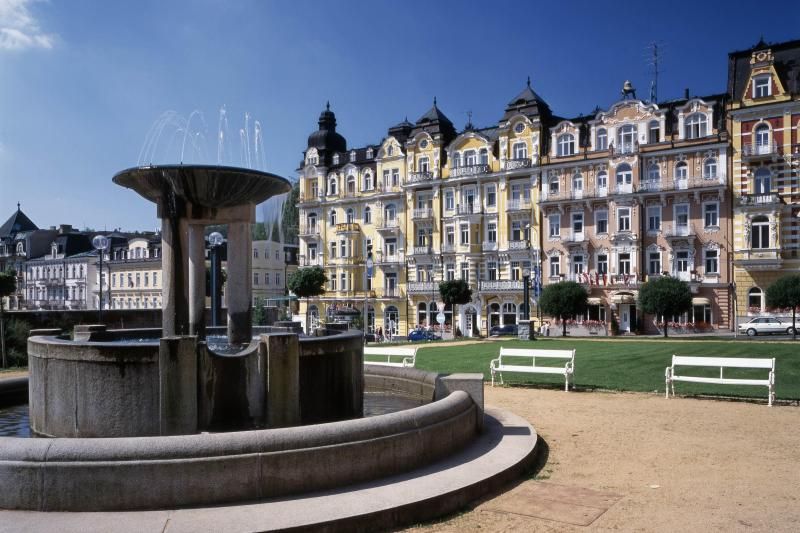 Karlovy Vary & Marianske Lazne Tour from Prague with Lunch - Price and Value: Does $105 Make Sense?