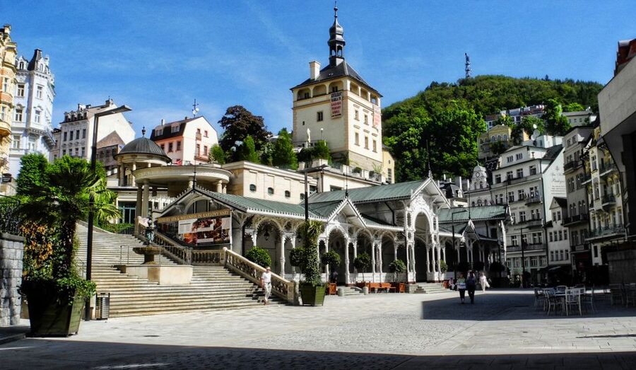 Karlovy Vary - the world famous spa - Mineral water tasting along the colonnade, what to expect and how to do it