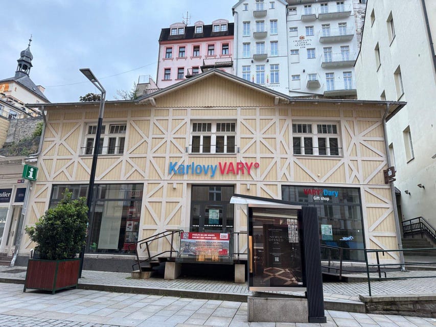 Karlovy Vary: Tourist Cinema Experience - The Cozy Cinema by the Mill Colonnade: Timing and Feel