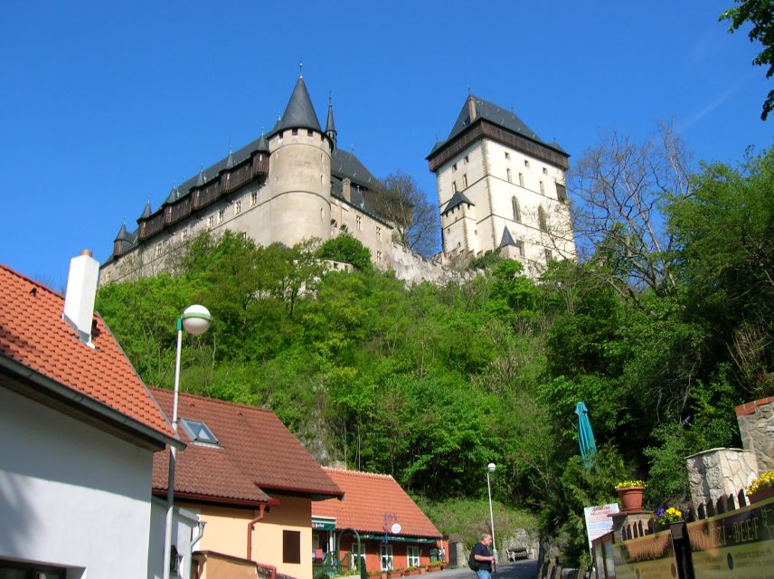 Karlstejn Castle & Crystal Manufactory - Private Tour - Shopping without regret: how to buy smarter at the glassworks