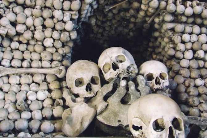 Kutna Hora Day Tour Including Sedlec Ossuary from Prague - Why Kutná Hora feels like a different trip than Prague