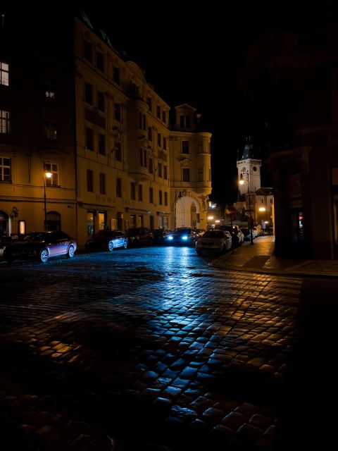 Mystical Night Tour of Prague - The Wizard-Clad Guide and the Oil Lamp Storytelling Style