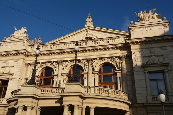 Pilsen Highlights Small-Group Tour and Pilsner Brewery Tour including Lunch and Beer Tasting - Lunch in a quality city-center restaurant, with beer built in