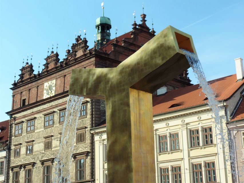 Pilsen: Old Town Gastronomy Tour - St. Bartholomeus Cathedral entry, and how to enjoy the highest spire view