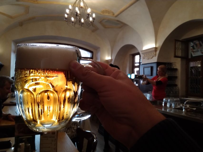 Pilsen: Old Town Gastronomy Tour - The third-biggest synagogue in the world, history you can feel in the room