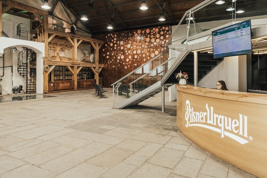 Pilsen: Pilsner Urquell Brewery Tour with Beer Tasting - Historic cellars at around 40°F, and the unfiltered tasting you can actually taste