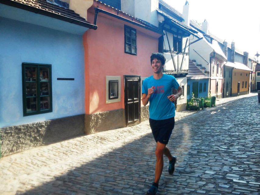 Prague 1.5-Hour Compact City Center Running Tour - Charles Bridge Crossing: The Old Town Maze Comes Alive