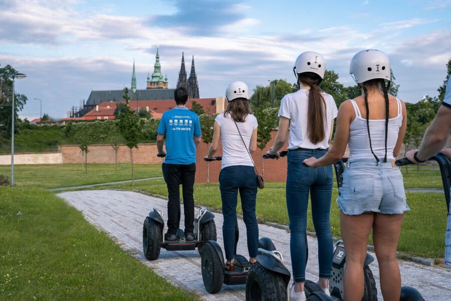 Prague: 1.5-Hours Sightseeing Tour by Segway - Key things I’d zero in on before you book