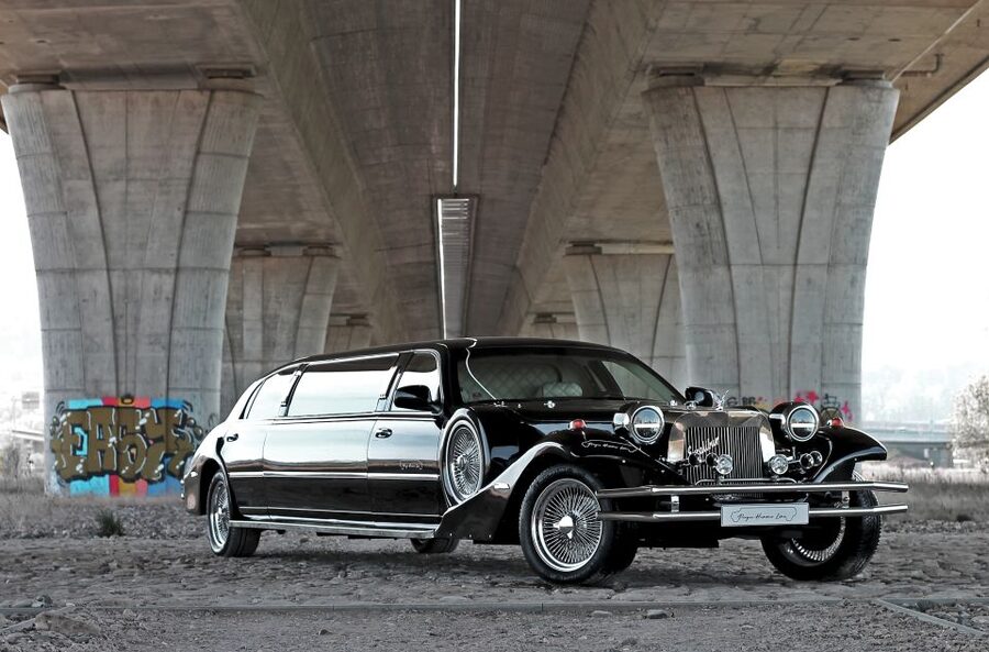 Prague: 1-Hour Vintage Limousine Rental - The $247 Price for a Group up to 7: Real Value or a Splurge?