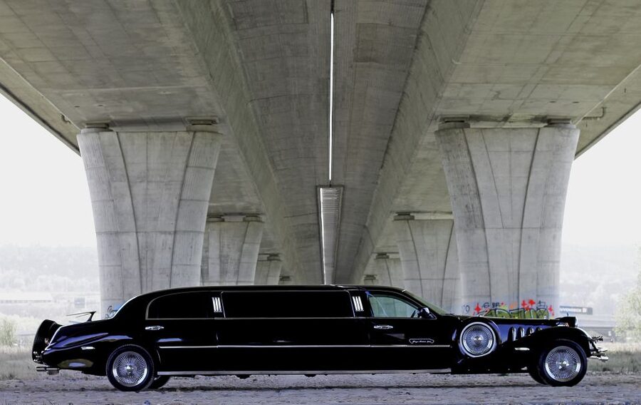 Prague: 1-Hour Vintage Limousine Rental - FAQ