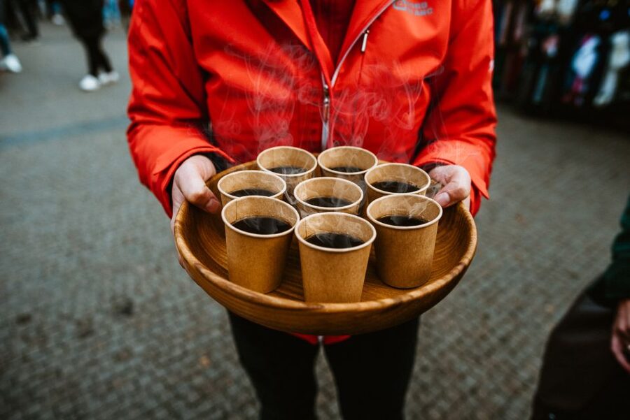 Prague: 2-3h Magical Christmas Markets Tour with Inclusions - The 150-Minute Loop: How the Timing Works