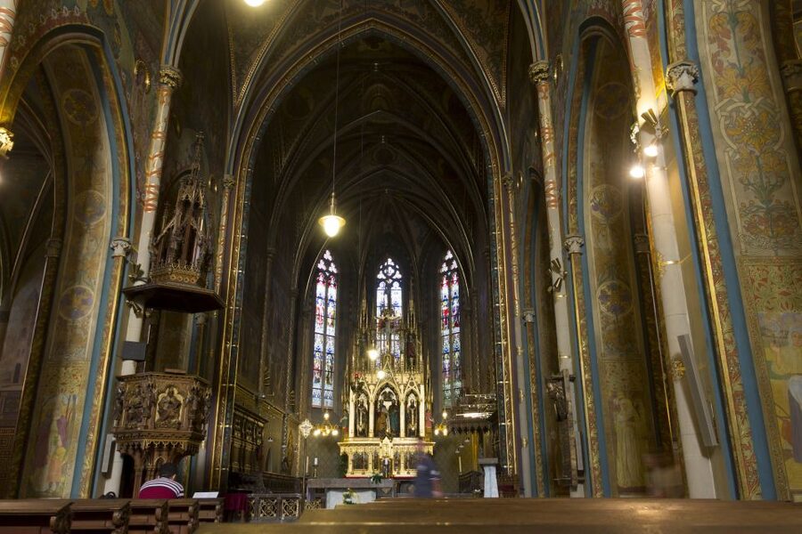 Prague: 2.5-Hour Vyšehrad Castle with Gorlice & Tickets - Gorlice Underground Casemates: The Charles Bridge Statues Below