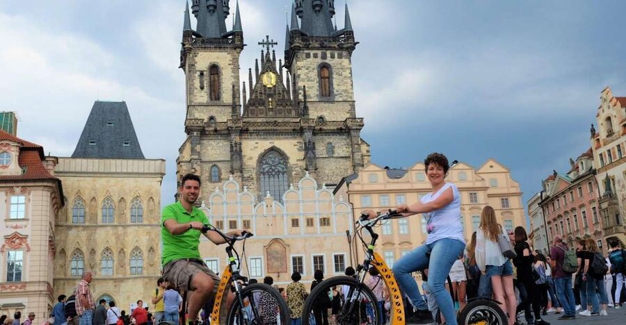 Prague: 2-Hour Old District & Riverside E-Scooter Tour - The guide experience, and why it can make or break it