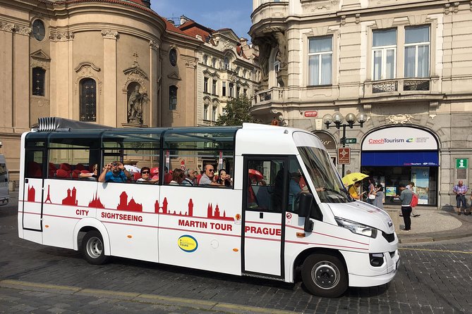 Prague 2-hour Panoramic Bus Tour - Prague Castle break: your walk window and how to use it well