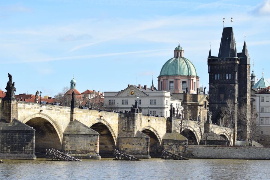 Prague: 3-hour Evening River Cruise with Dinner - Practical tips I’d use on this cruise