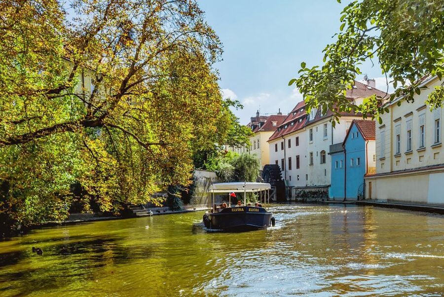 Prague: 45-Minute Sightseeing Cruise to Devil's Channel - What to bring, and the small rules that affect your packing