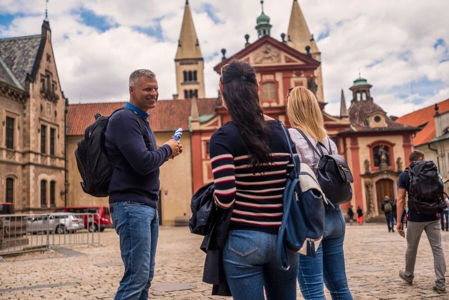 Prague: 6-Hour Tour with River Boat Cruise and Lunch - Should you book this Prague 6-hour tour?