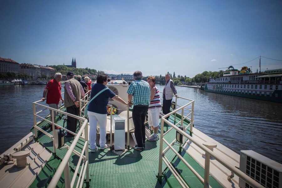 Prague: Afternoon Beer Cruise with Drinks Included - Finding Lodě Bevents, pier 12, and boat Blaník without stress