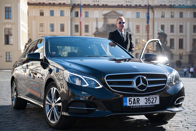 Prague Airport Private Arrival Transfer - Communication That Saves Time, Especially When Flights Run Late