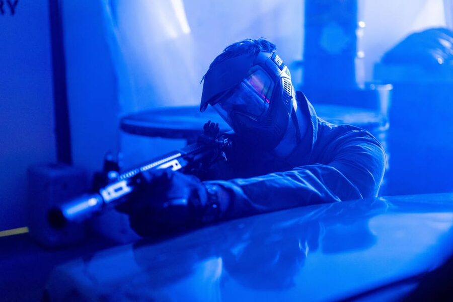 PRAGUE AIRSOFT SHOOTING GAMES - Picking the Indoor vs Outdoor Option (And What Each One Feels Like)