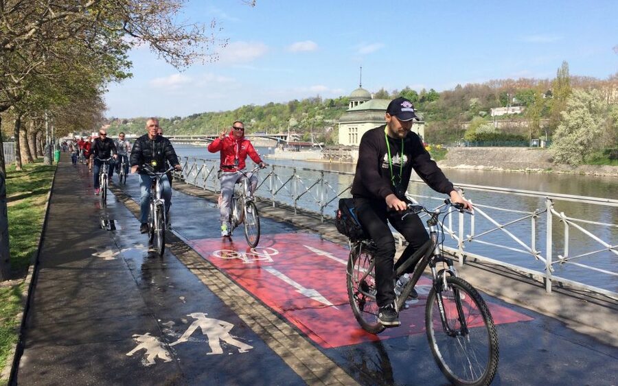 Prague "ALL-IN-ONE" - big tour - Prague Castle: Where the Walk Adds Meaning to the Ride